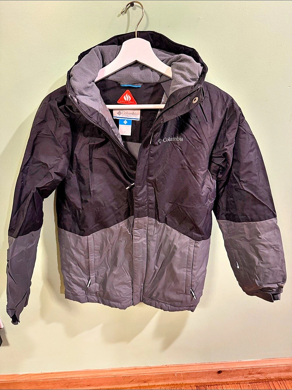 Columbia Alpine Action Jacket Color Block Black & Gray Medium